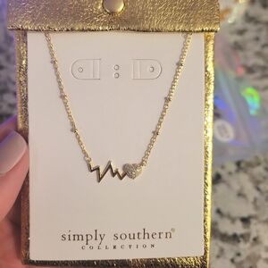 Simply Southern Gold Heartbeat Necklace